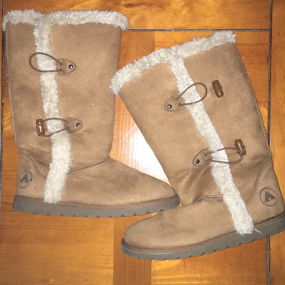 Brown snow boots!